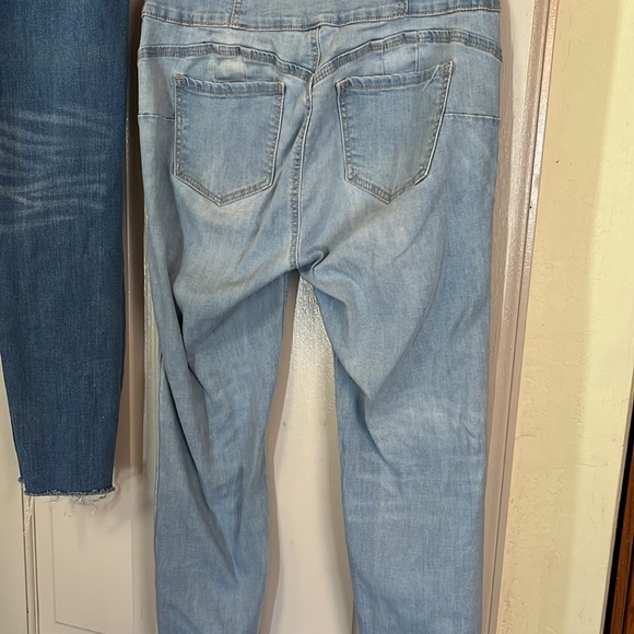 Fashion Nova size 9 skinny jeans 2 pairs - Picture 6 of 8